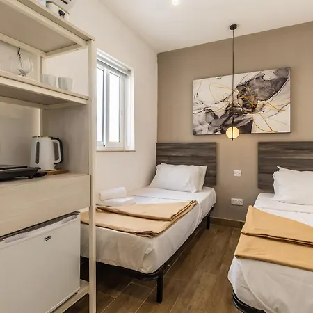 44 With Twin Beds & Kitchenette At The New Olo Living Guest house *