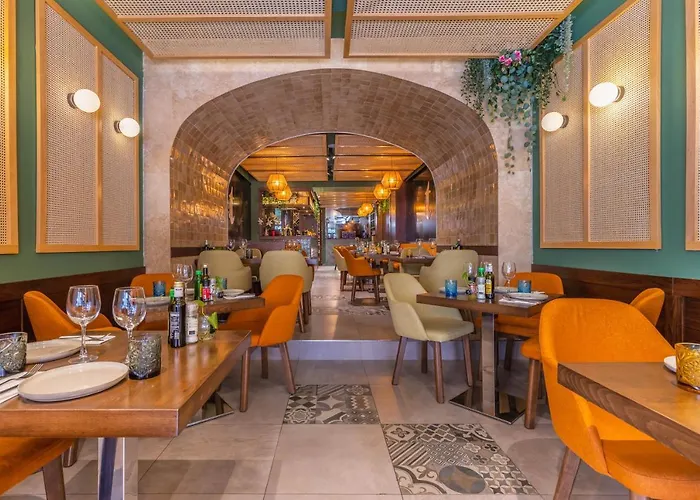 44 With Twin Beds & Kitchenette At The New Olo Living Saint Julian's