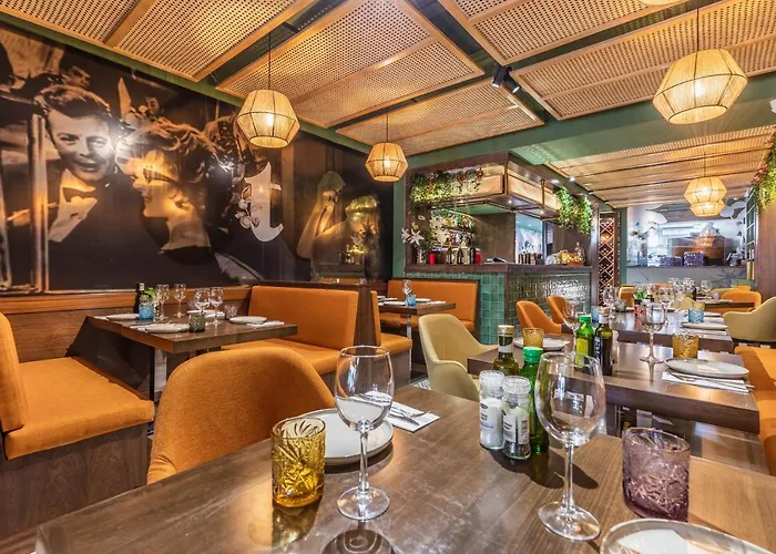 44 With Twin Beds & Kitchenette At The New Olo Living 3* Saint Julian's