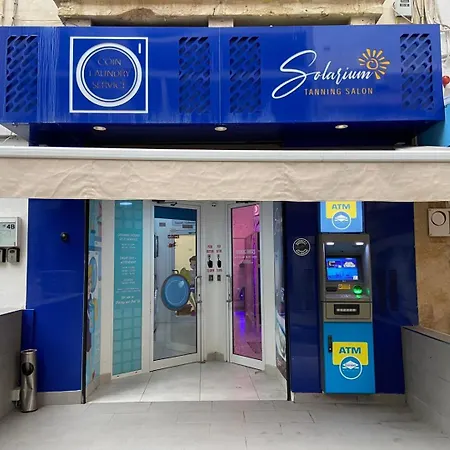 44 With Twin Beds & Kitchenette At The New Olo Living Гостевой дом Сент Джулианс